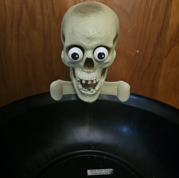 Rare Gemmy Animated Halloween Eyes Popping Skeleton Skull Head Candy Bowl (READ) - Picture 3 of 9